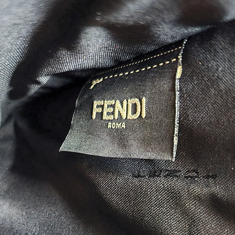 FENDI VITELLO KARLITO POUCH/CLUTCH - Picture 10 of 11